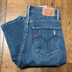Levi skinny jeans